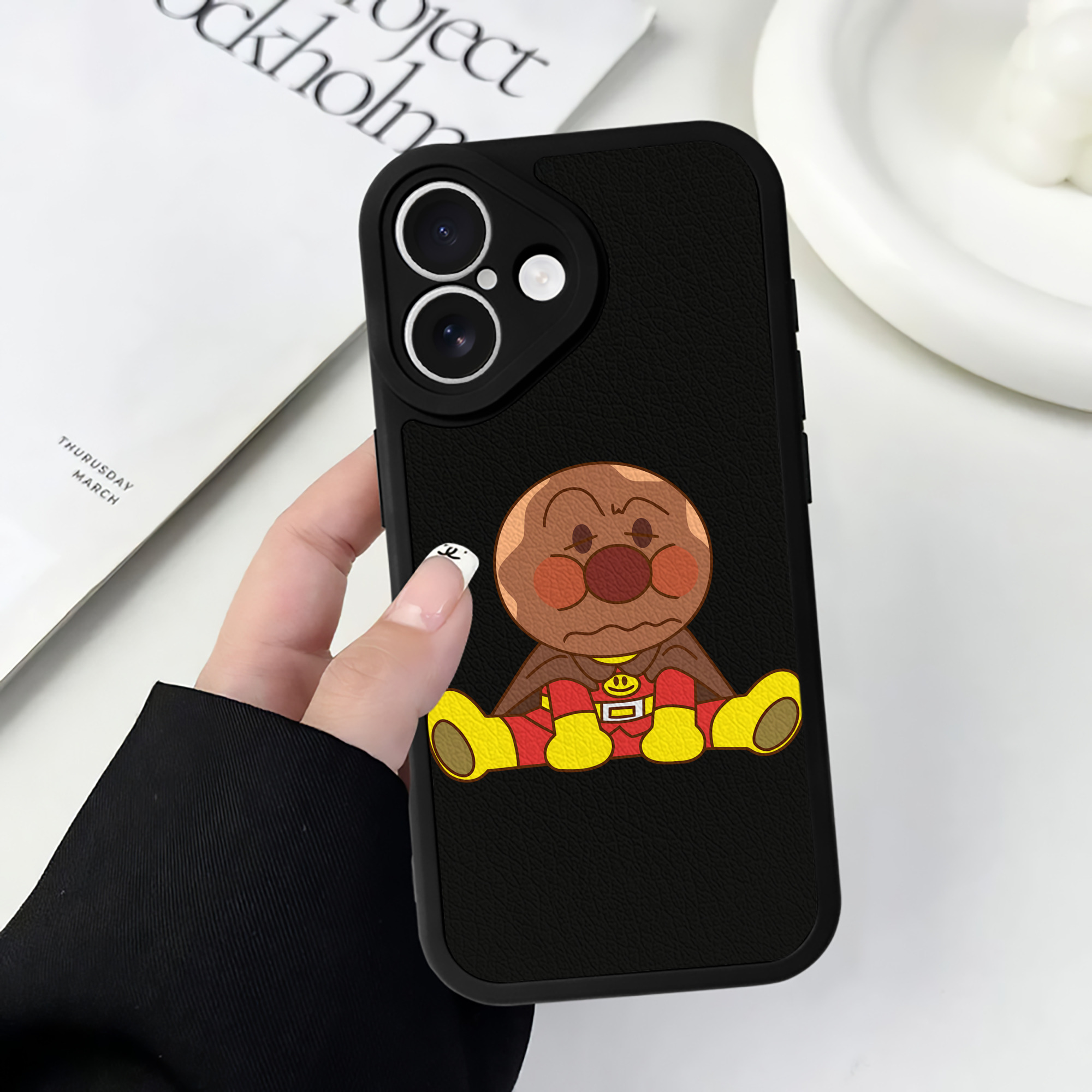 （画像用） アンパンマン Anpanman 【iPhone 16シリーズ対応】シリコンスマホケース（レザー調） 材質：シリコン